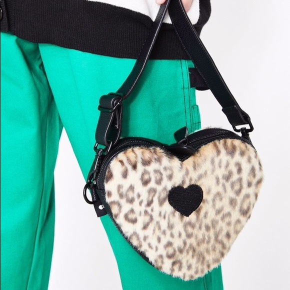 heart bum bag
